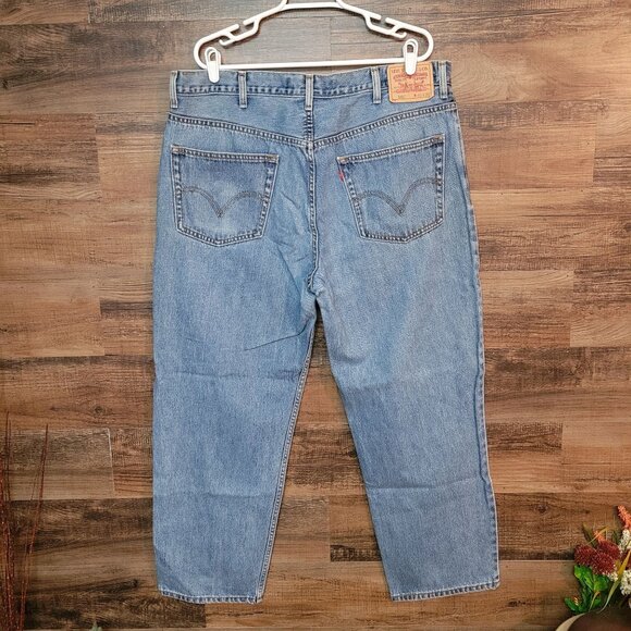 Vtg Levi's Jeans Mens 40x30 Measures 38x30 Relaxed Fit 550 Medium Light Y2K - Picture 2 of 9